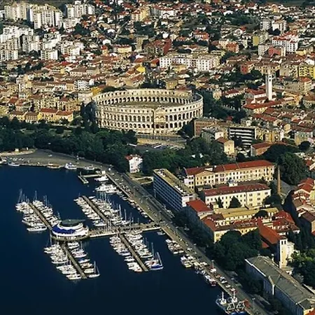 City Goga * Pula